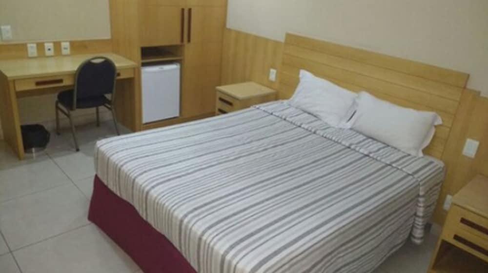 Hotel Atlantico Tower 4*